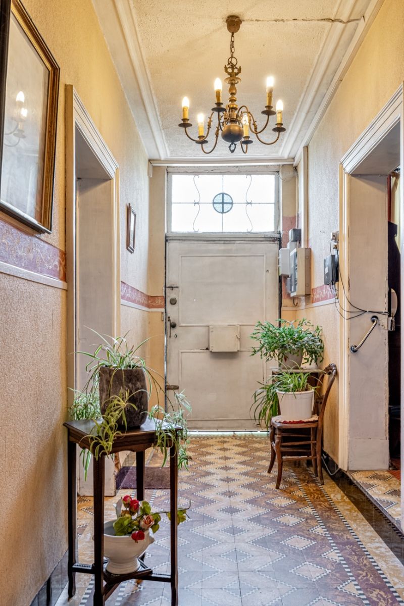 Te renoveren en te verbouwen authentieke vierkantshoeve uit de 18e eeuw foto 17