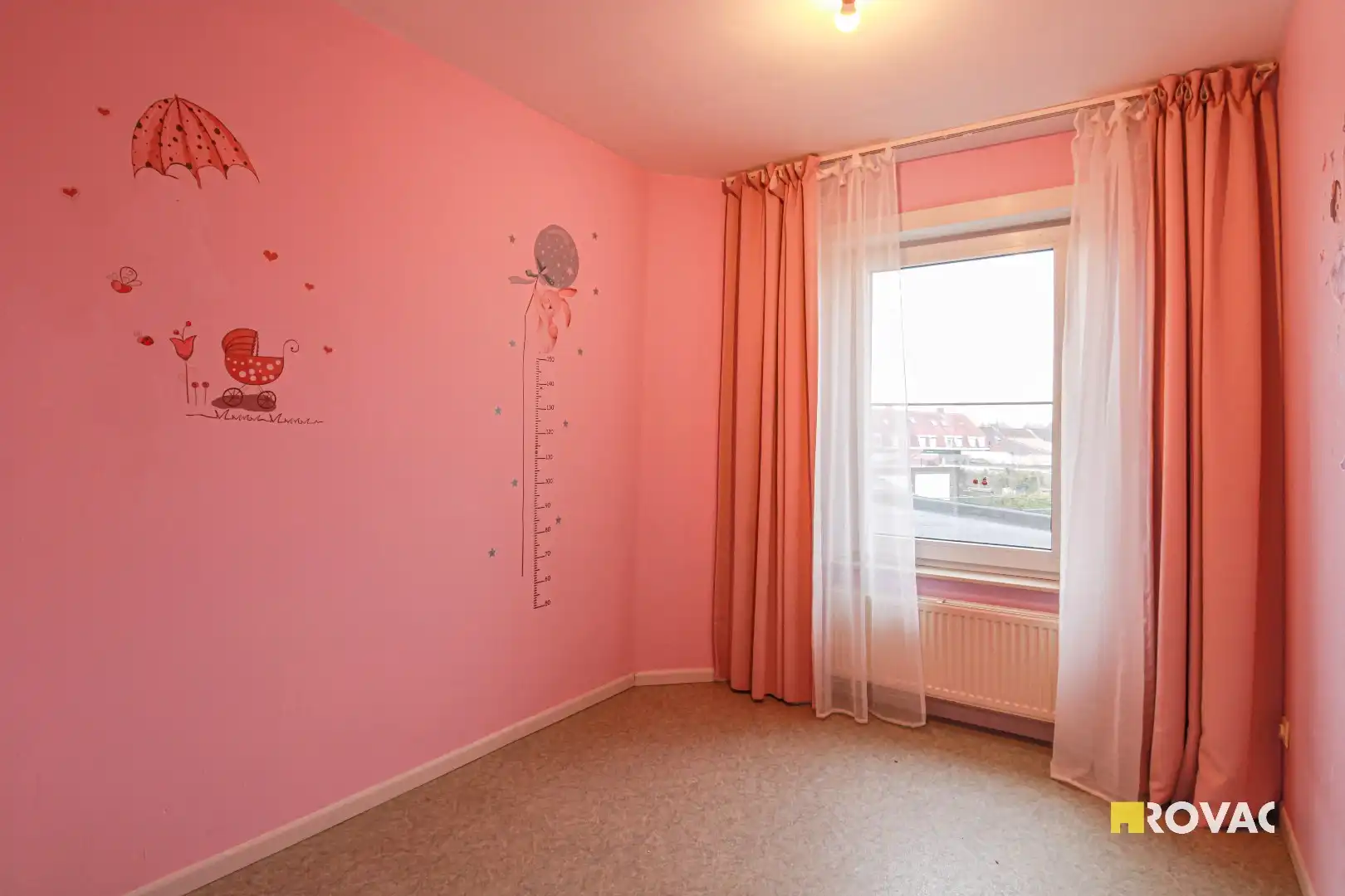 Goed gelegen rijwoning foto 9