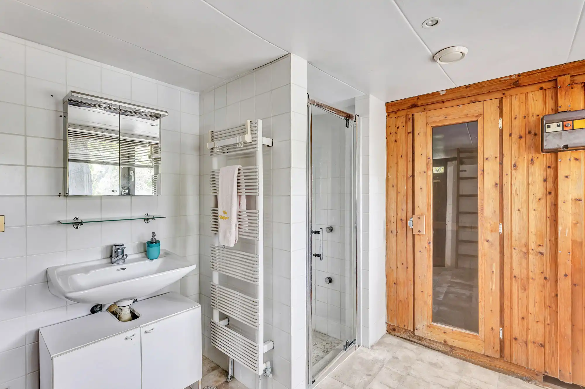 Fantastisch gerenoveerde hoeve met binnenzwembad foto 10