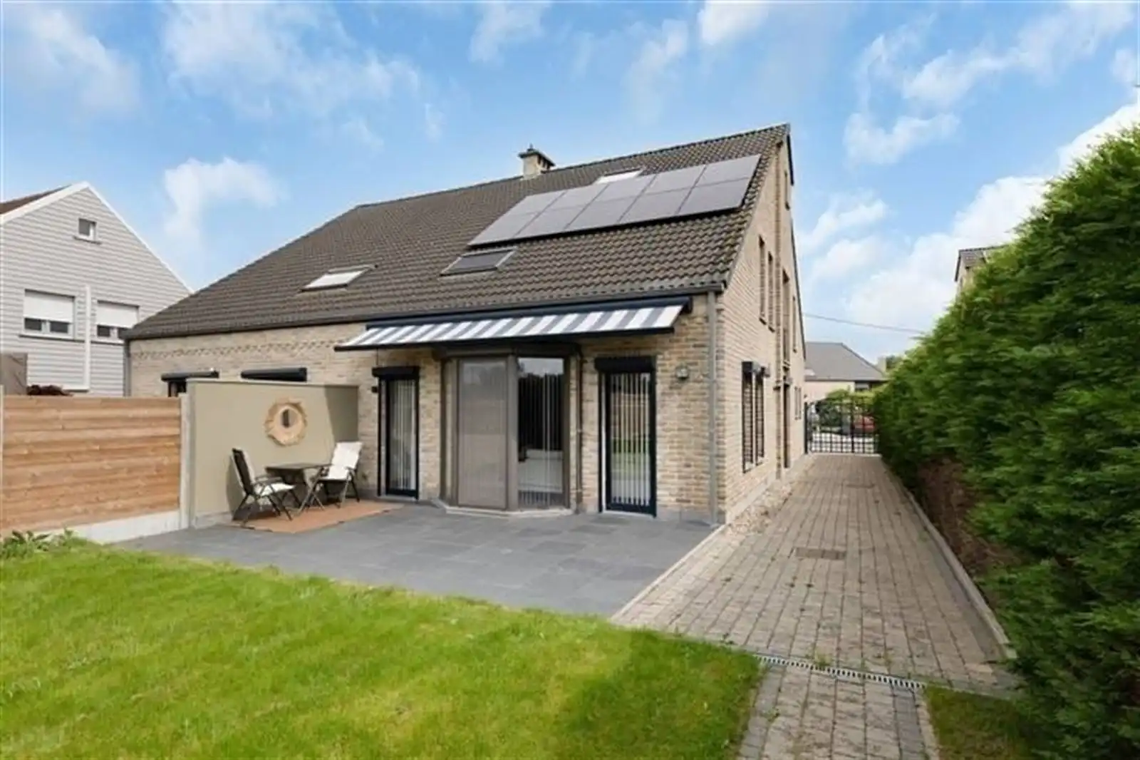 Stijlvolle woning in groene omgeving met 3 slaapkamers foto 10