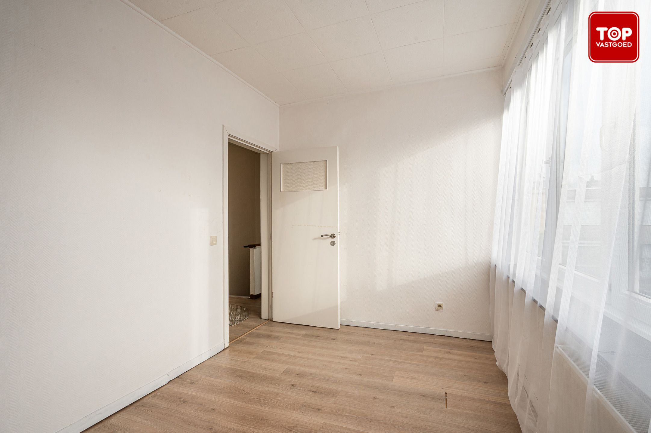 Goed onderhouden woning met 3 slaapkamers foto 13