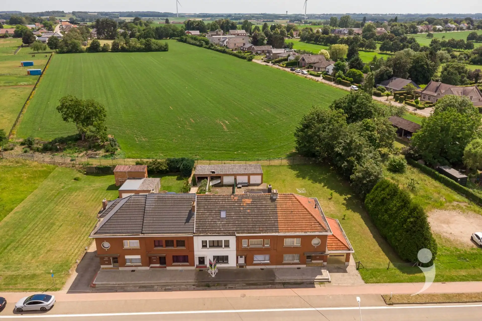 Karaktervolle, volledig gerenoveerde woning met 4 slaapkamers, 2 badkamers en zonnige tuin! foto 27
