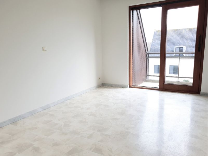 Ruim 2-slaapkamer appartement met zeezicht te huur op jaarbasis foto 6