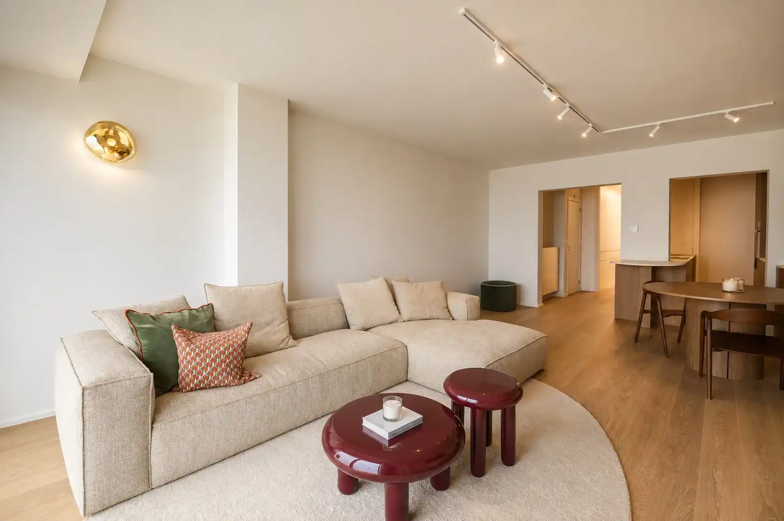 Subliem gerenoveerd appartement met frontaal zeezicht en een tijdloze, uiterst verfijnde afwerking. foto 4