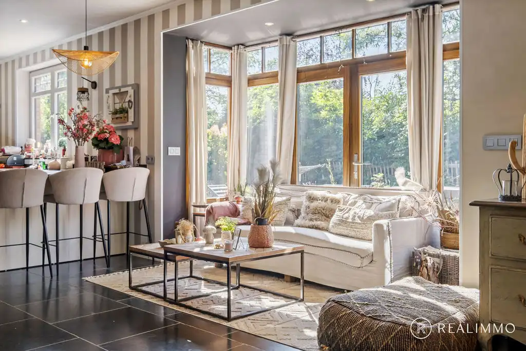 Exclusieve villa met ruime woonoppervlakte en rustige ligging! foto 8