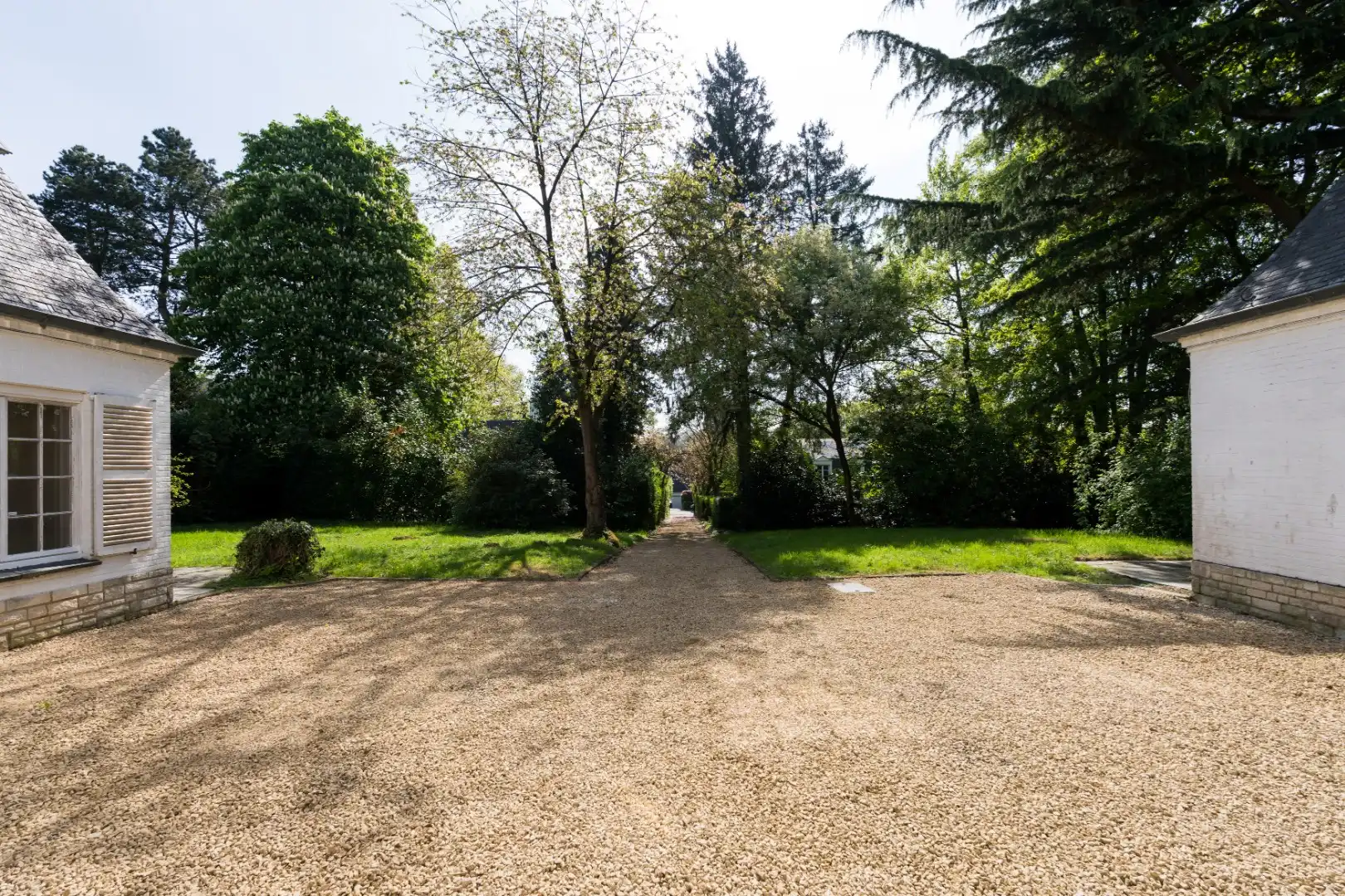 Een te moderniseren architecturale villa van ca. 700m² foto 4