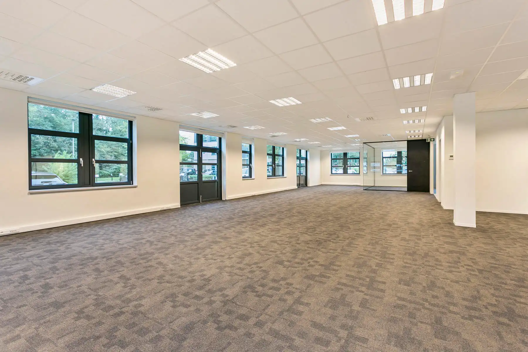 1ste verdieping van gebouw B foto 9