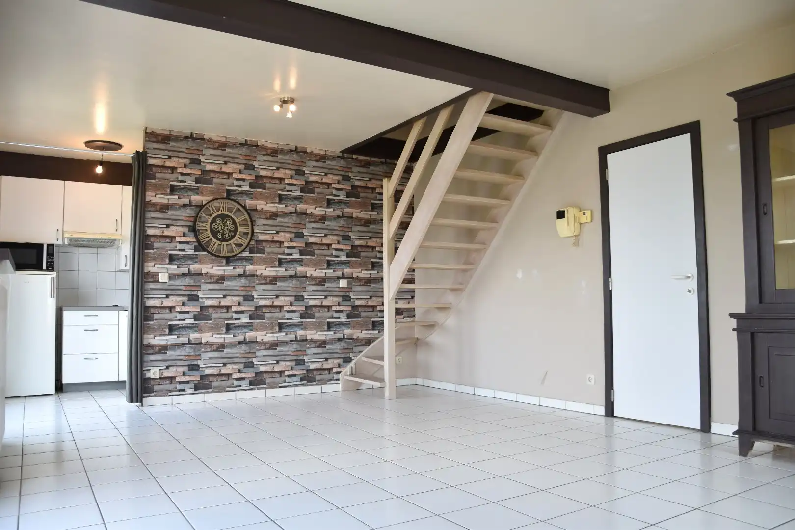 Dakappartement met 3 slaapkamers te koop in hartje Gullegem foto 6