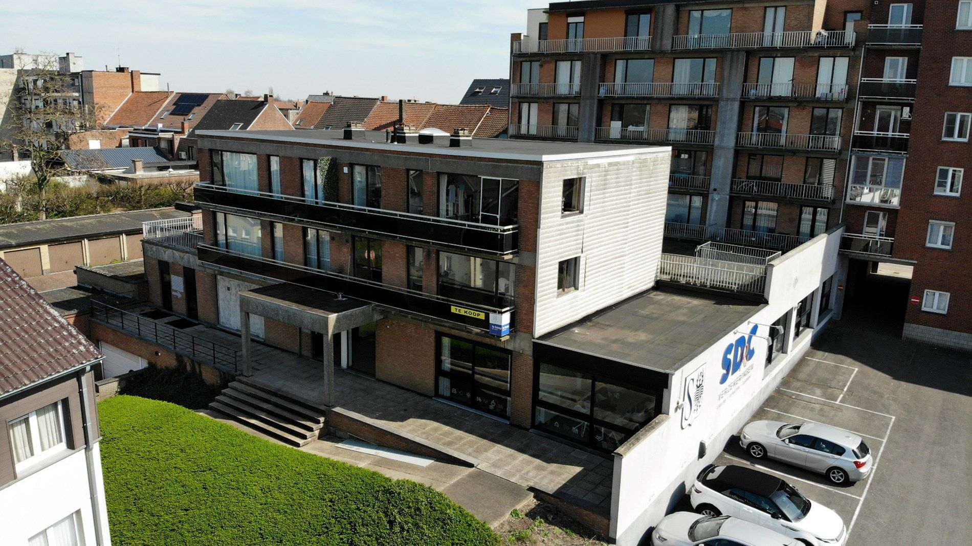 Ruim en lichtrijk 2-slaapkamerappartement te Harelbeke te koop! foto 19