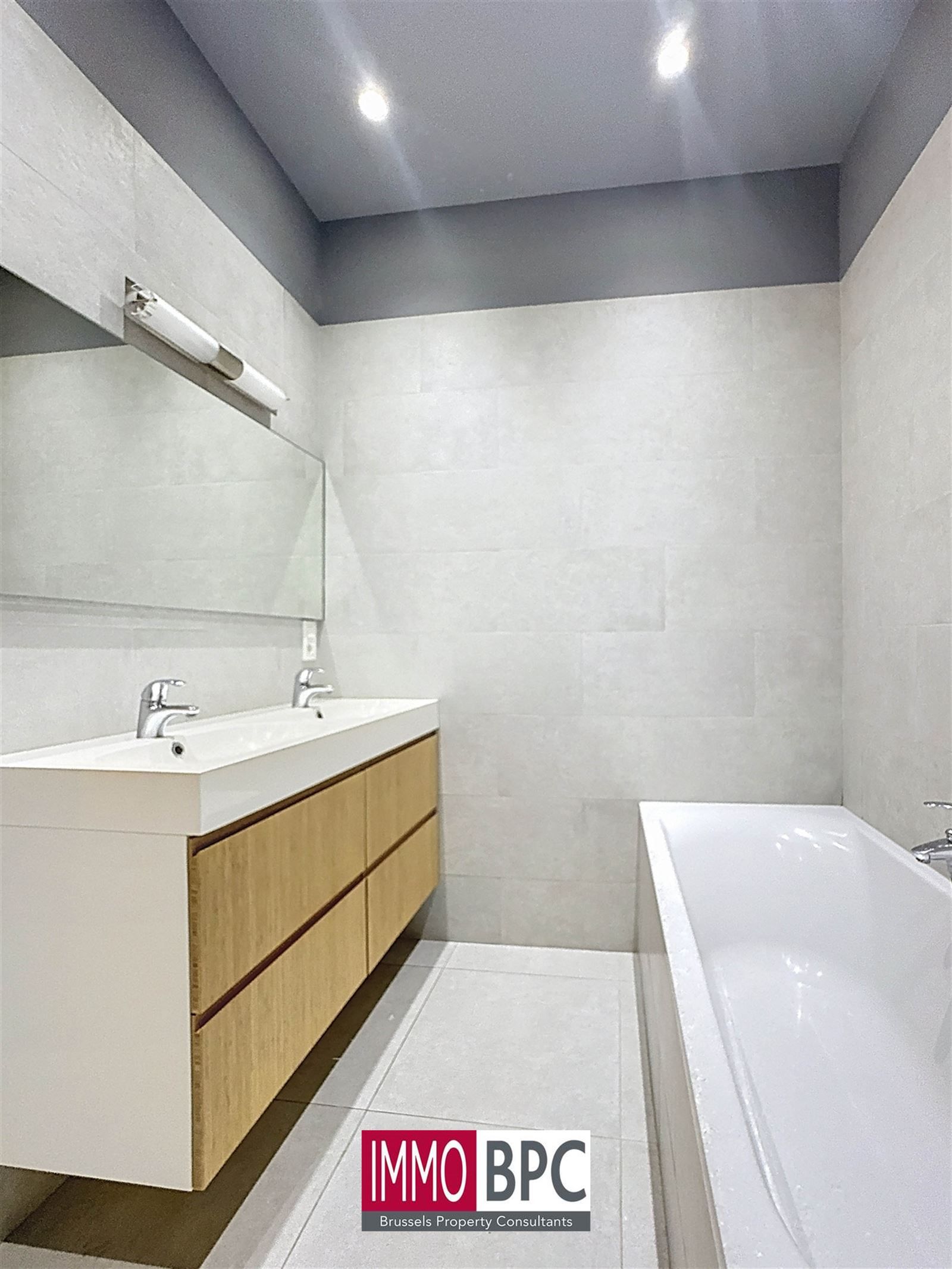 UITZONDERLIJKE MODERNE OPBRENGSTEIGENDOM IN GANSHOREN – 595 m² WOONOPPERVLAKTE foto 29