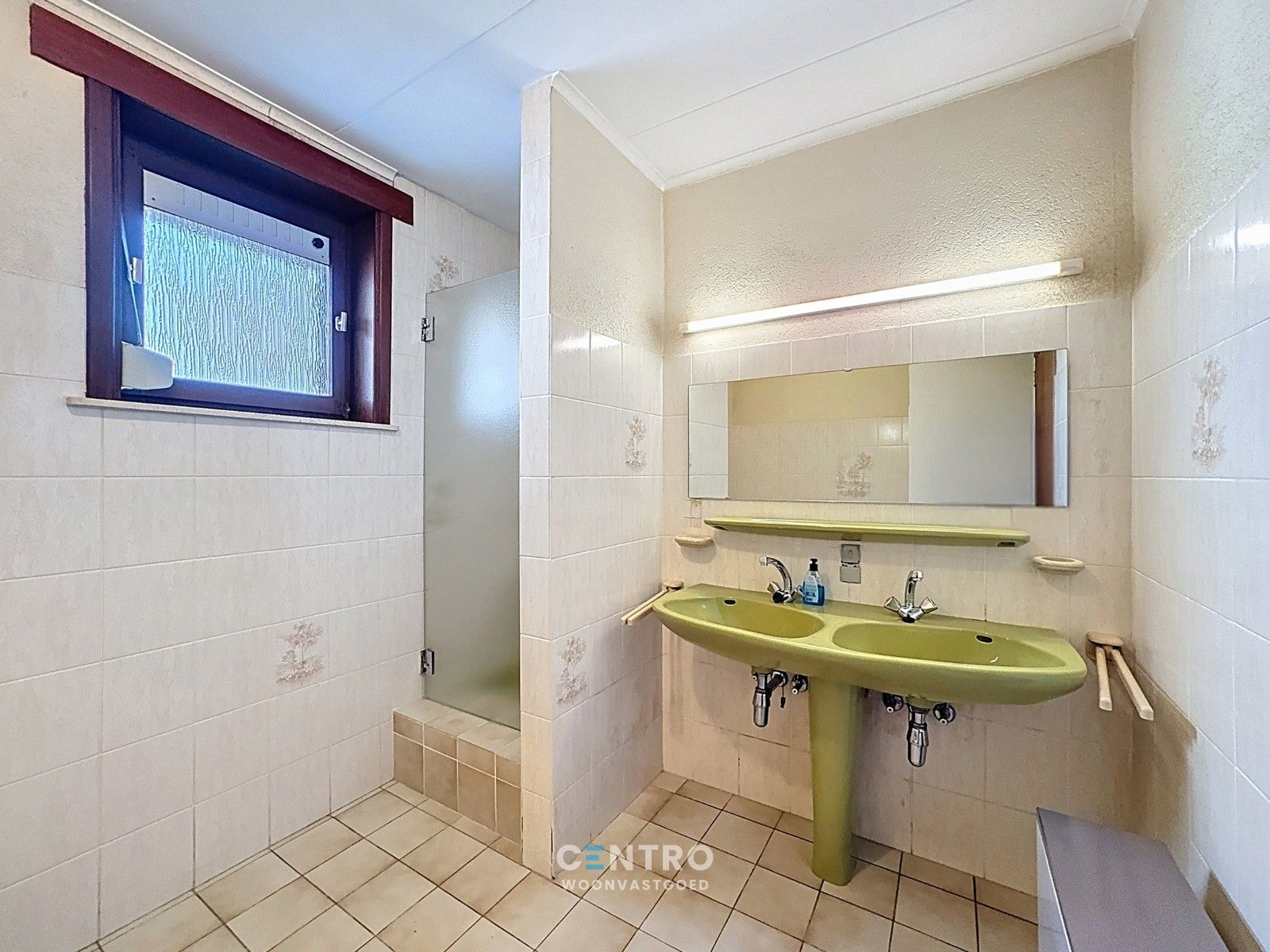 Rustig gelegen woning op 987m2 grond te Uitkerke! foto 7