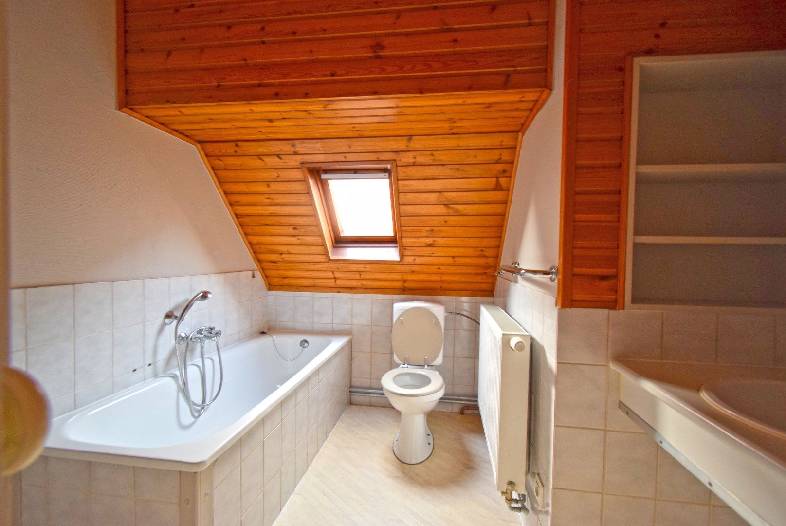 GEZELLIG APPARTEMENT MET RUIM & ZONNIG TERRAS foto 7