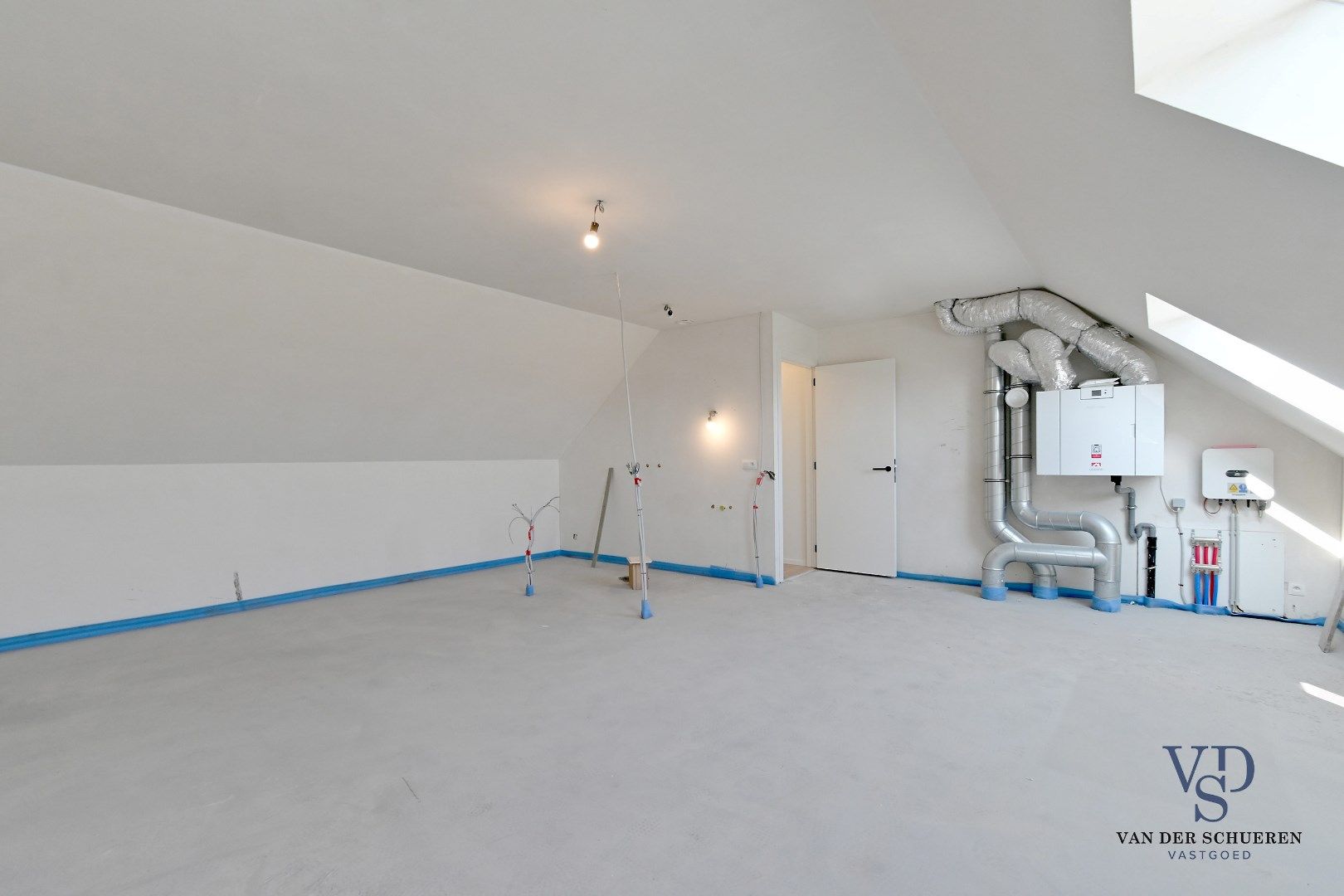 IN OPTIE ! Half Open Bebouwing met afzonderlijke garage  foto 35