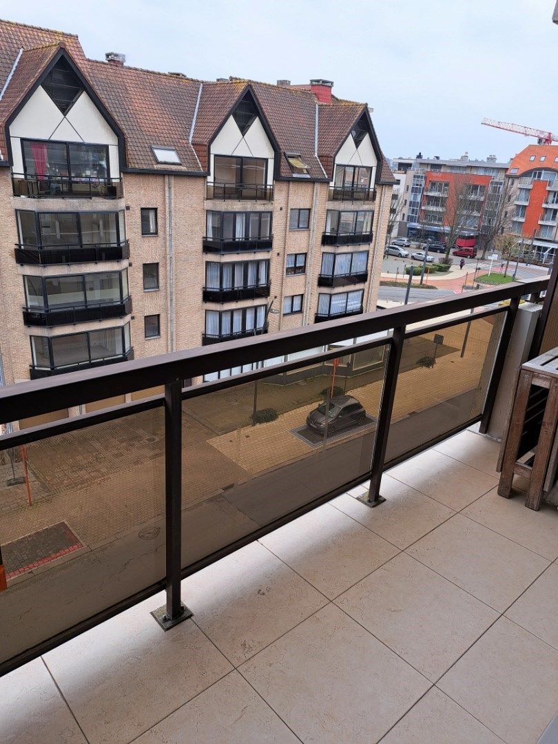 Knusse studio met zongericht  terras en centrale ligging in Koksijde. foto 3