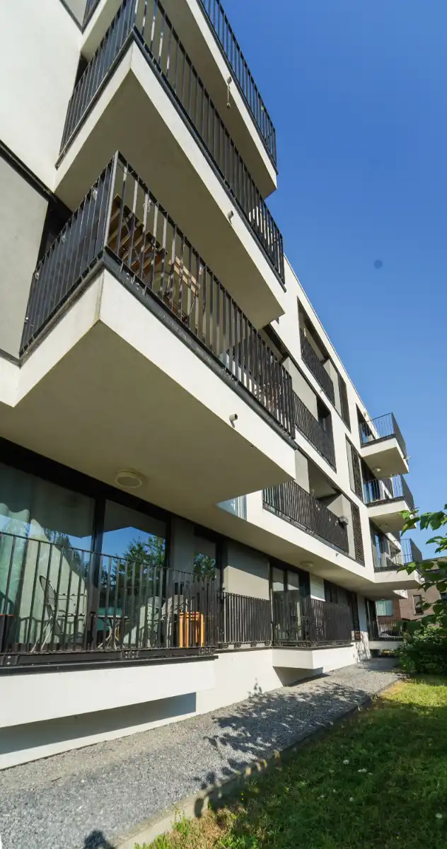 Instapklaar gelijkvloers appartement  met staanplaats! foto 7