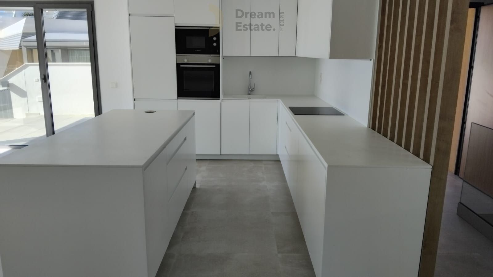 Exclusieve frontline villa met adembenemend zeezicht foto 6