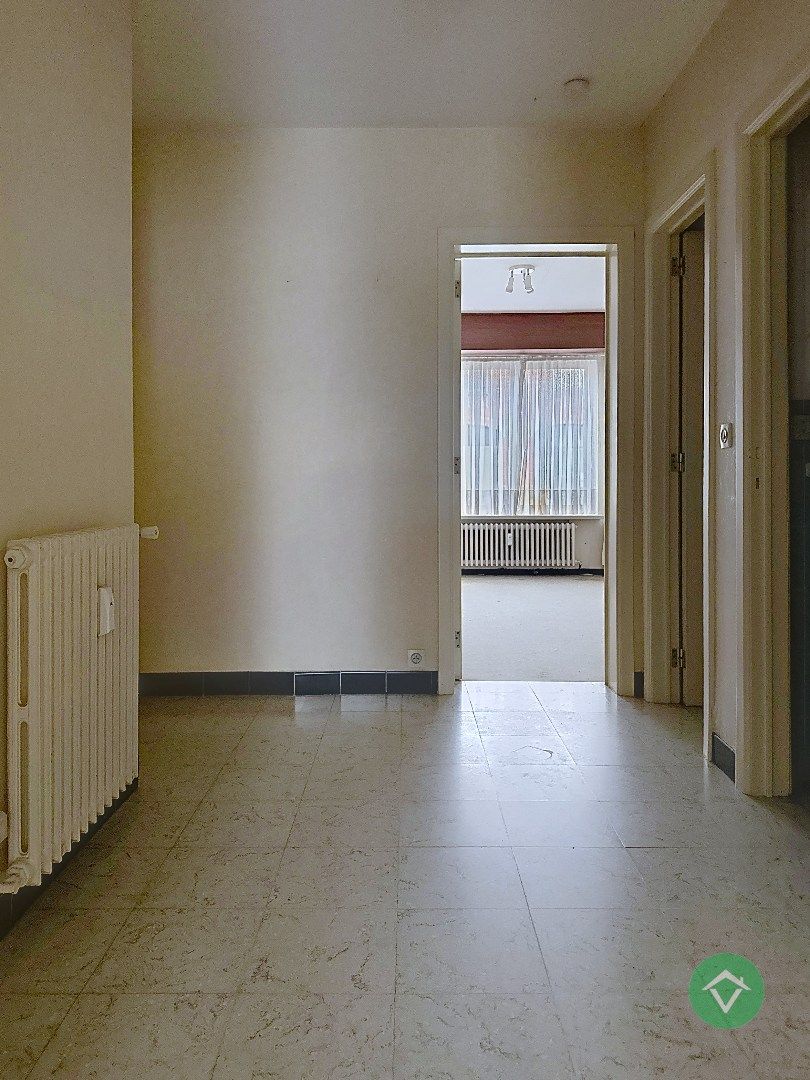 Gelijkvloers appartement met autostandplaats en garage te Roeselare  foto 17