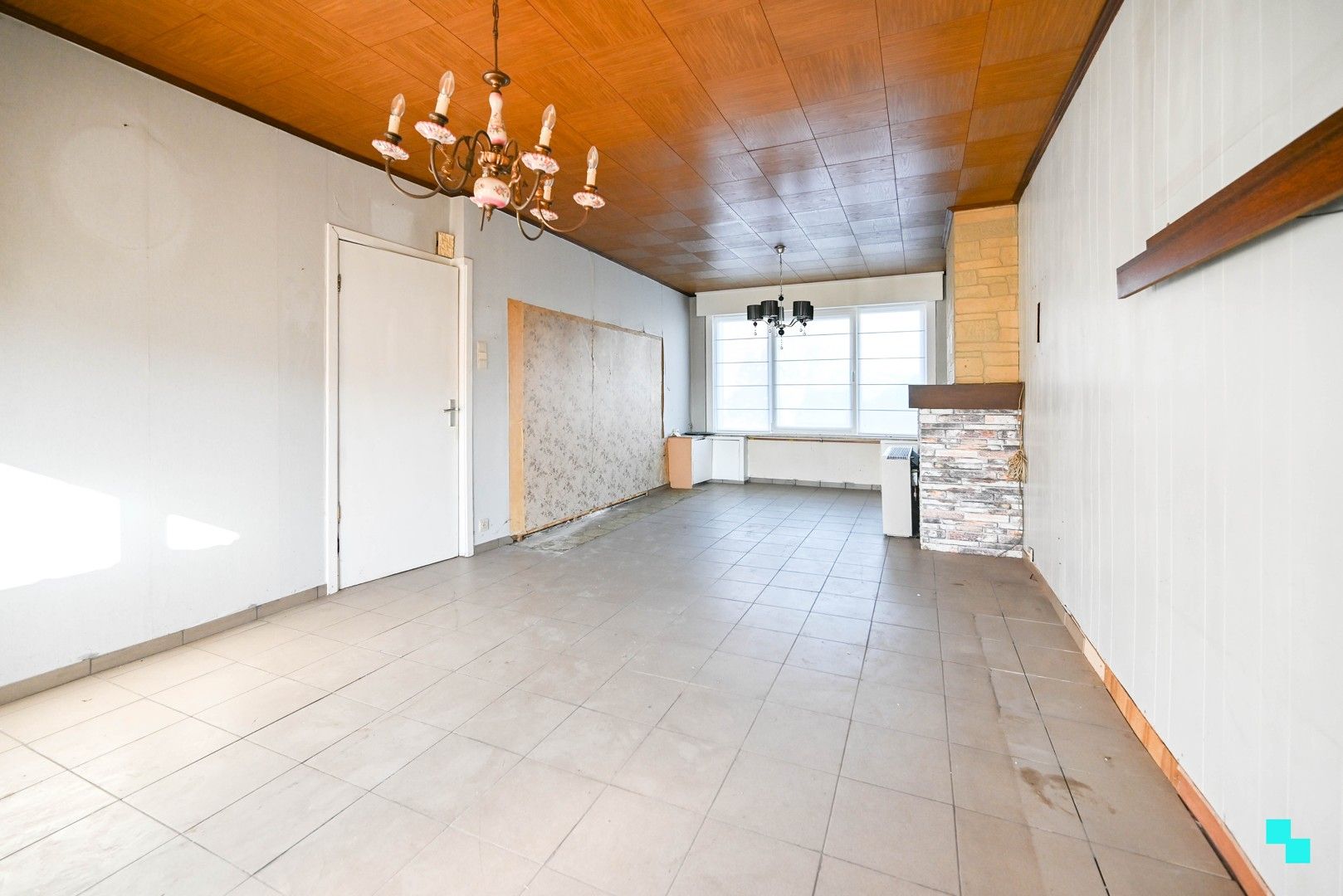 Te renoveren woning te Wielsbeke foto 3