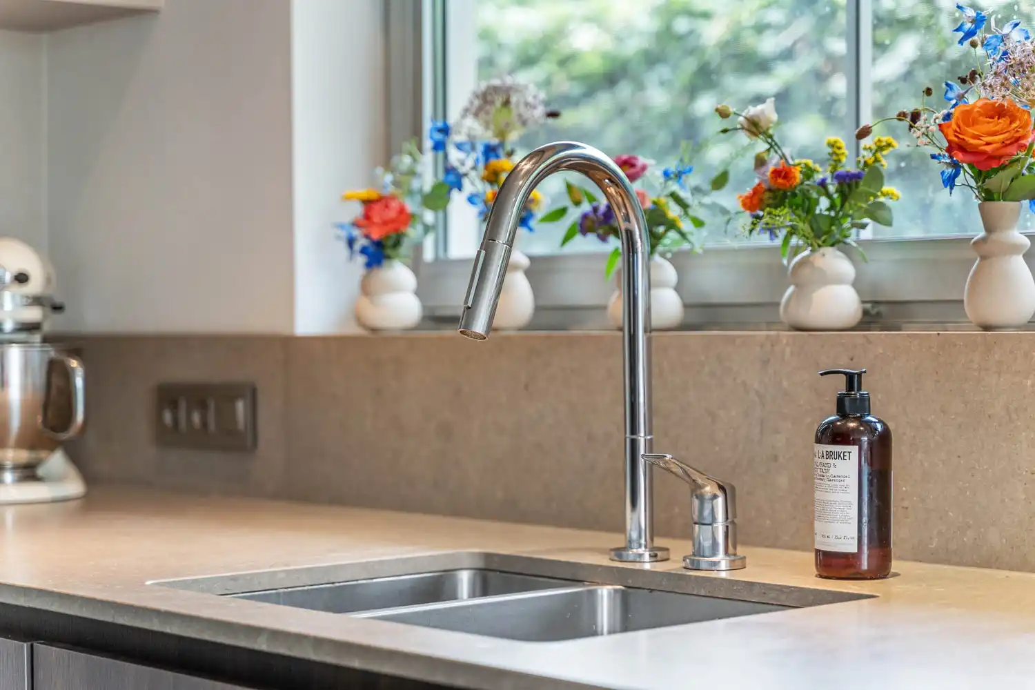 Moderne open bebouwing met zwembad, 5 slaapkamers en EPC B foto 15