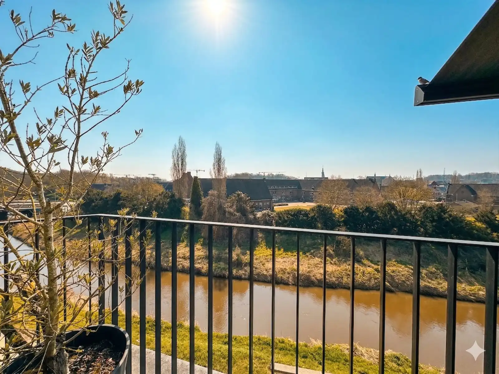 Unieke Penthouse met Panoramisch Uitzicht & Terrassen Rondom foto 40