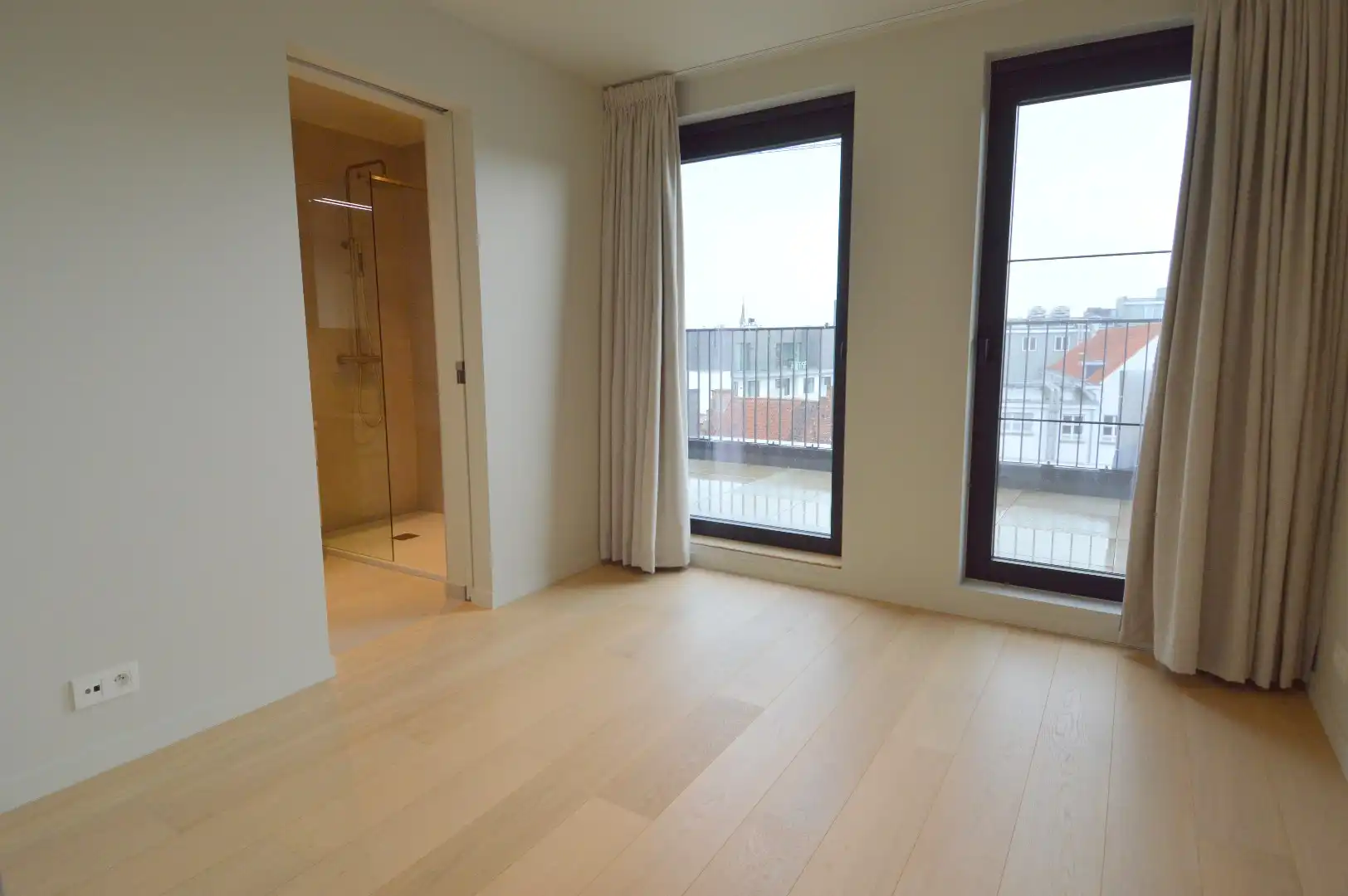 Luxe penthouse met 2 terrassen in centrum Kortrijk foto 11