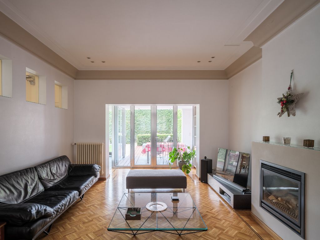 Bijzonder ruime & karaktervolle burgerwoning met zonnige stadstuin en extra bijwoonst in een hippe en opkomende buurt nabij Dok Noord. foto 2