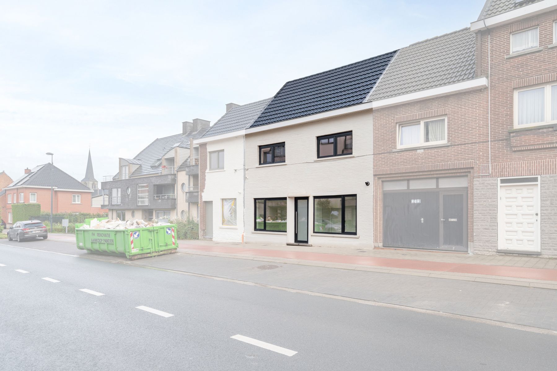 Prachtig gerenoveerde woning te Oordegem foto {{pictureIndex}}