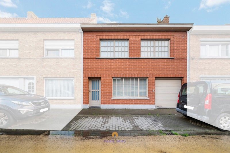 Charmante en ruime woning met 4 slaapkamers & zuidgerichte tuin – Lissewege foto {{pictureIndex}}