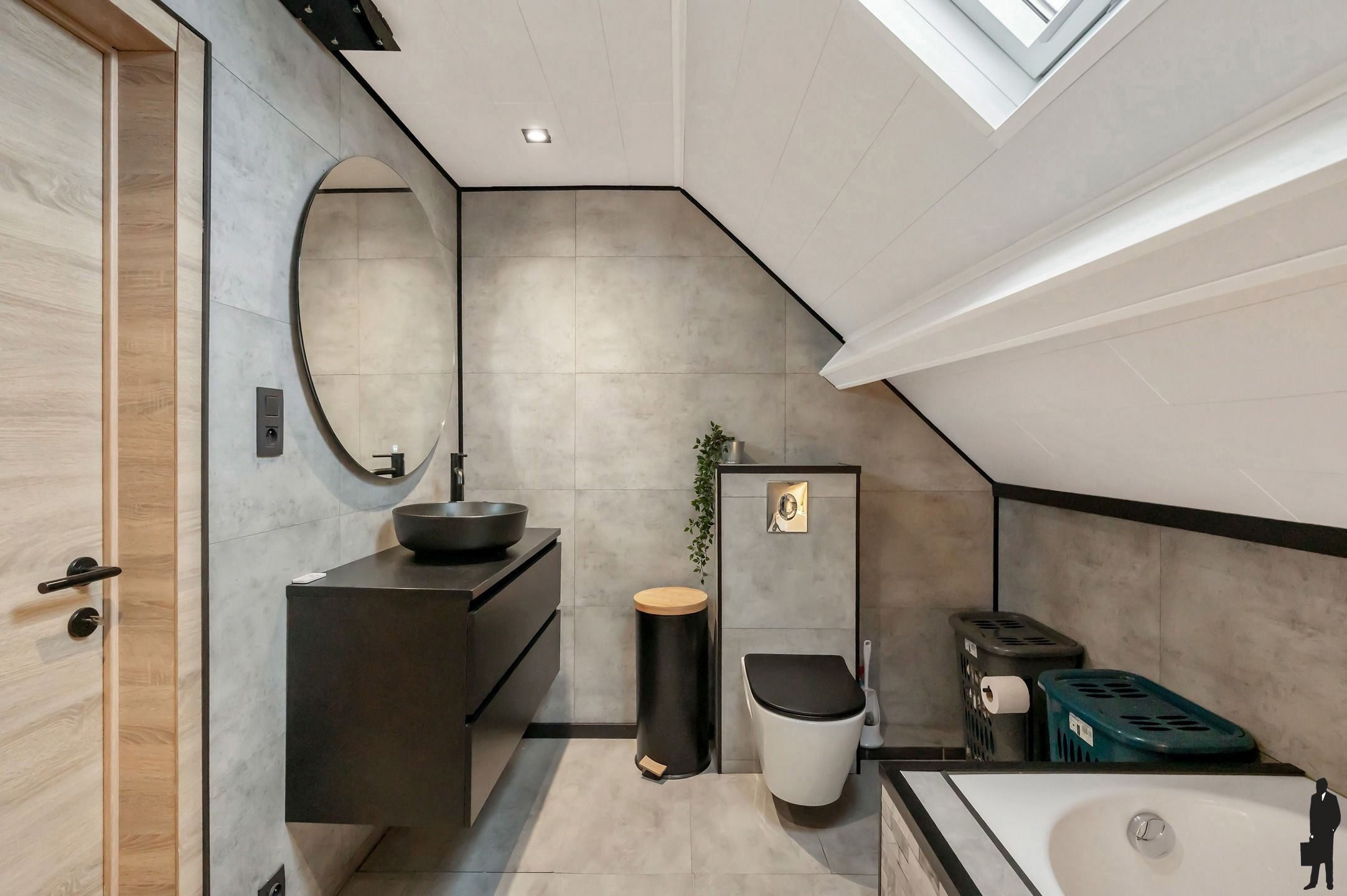 Volledig instapklare woning met 4 slpks te Putte- Kapellen! foto 21