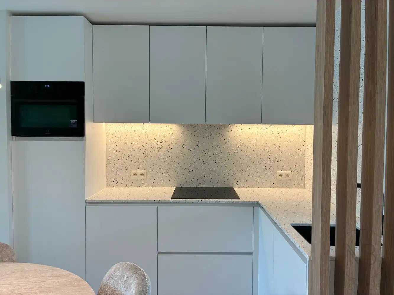Instapklaar & bemeubeld 1-slaapkamer appartement in Diepenbeek foto 8