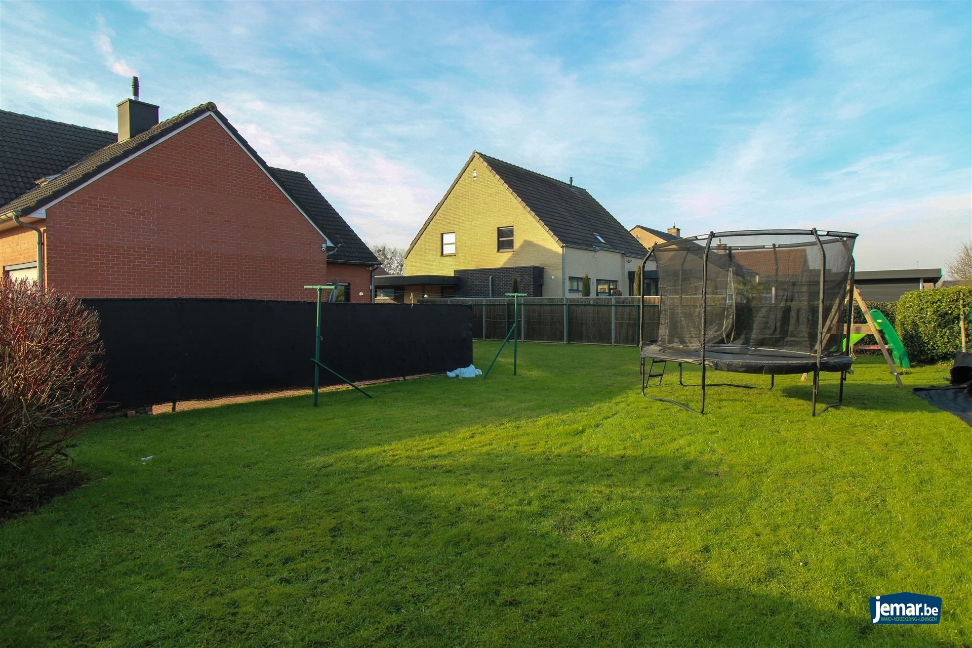 Instapklare gezinswoning met 4 slaapkamers, 2 badkamers in kindvriendelijke, rustige omgeving! foto 22