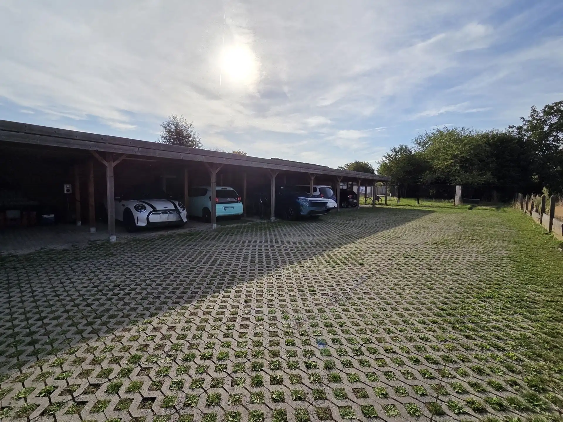 Instapklaar 2slpk- appartement met zuidgericht terras en carport in hartje Berlaar foto 12