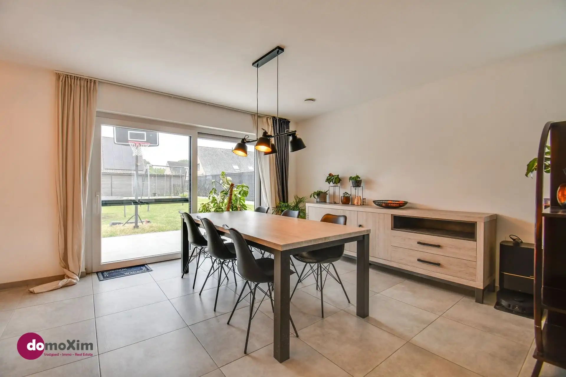 Mooie halfopen, recente woning met 3 slaapkamers in Hever foto 4