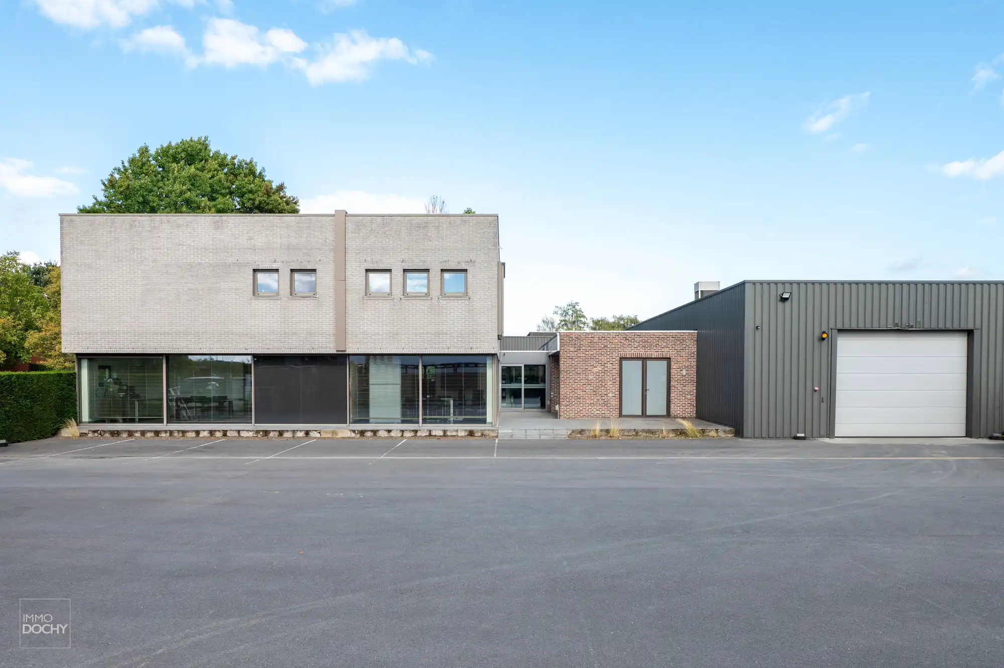 Zeer goed gelegen burelen met magazijn te koop foto 16
