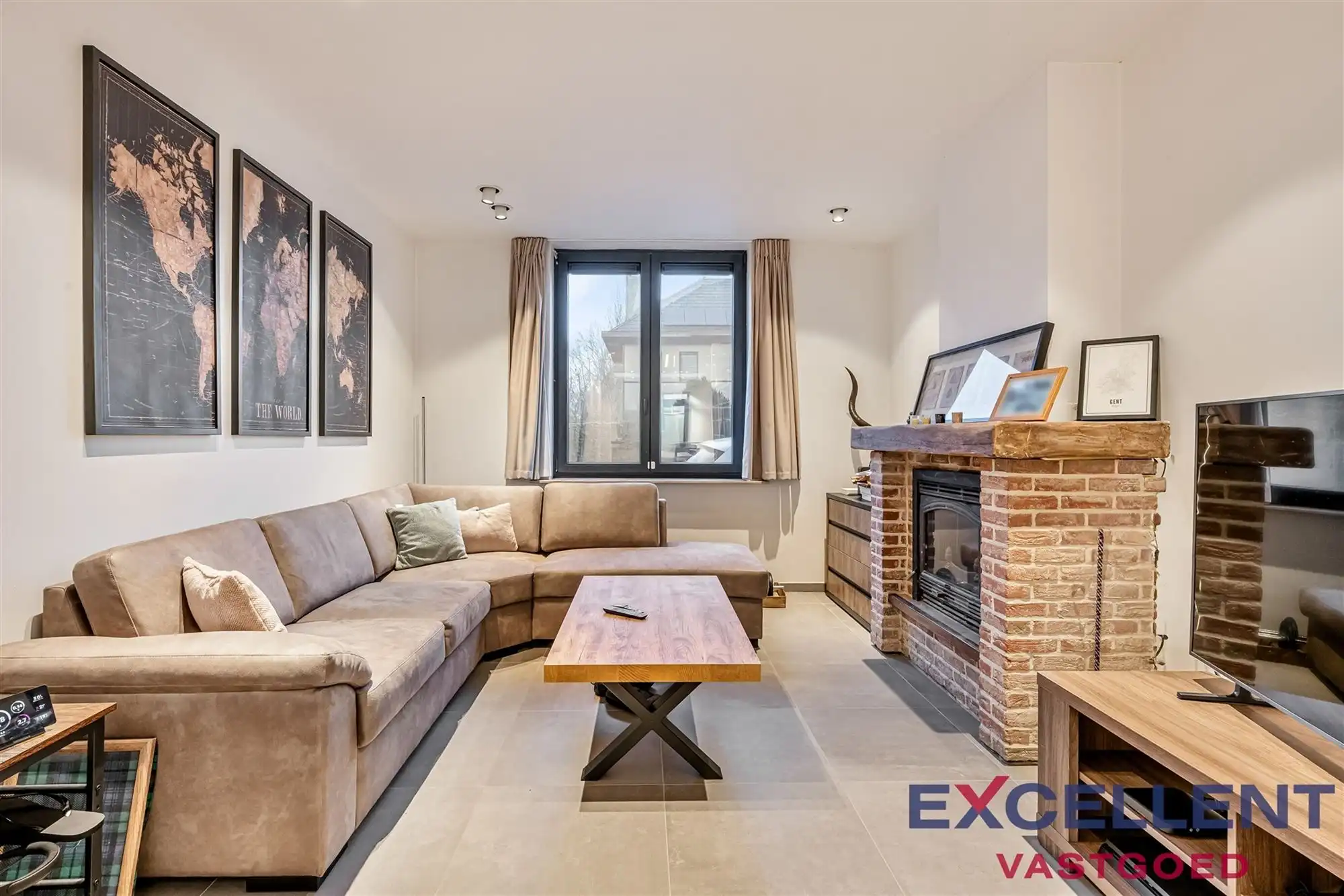 Instapklare hypermoderne woning met 2 slpk in het gegeerde Sint-Denijs-Westrem foto {{pictureIndex}}