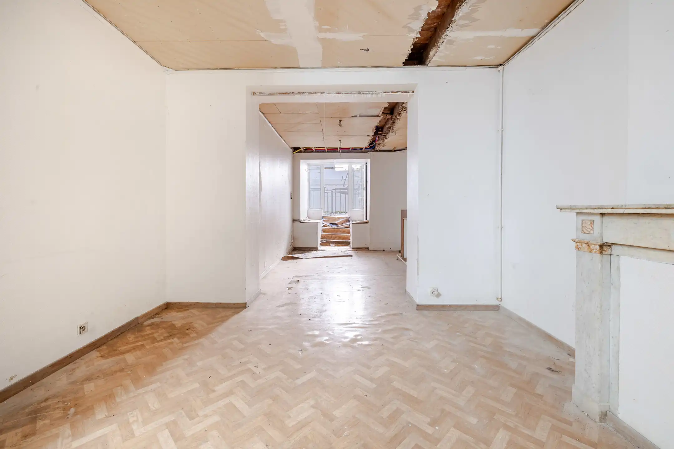 Werkplaats/magazijn van ± 530 m² met kantoor van ± 35 m² foto 11