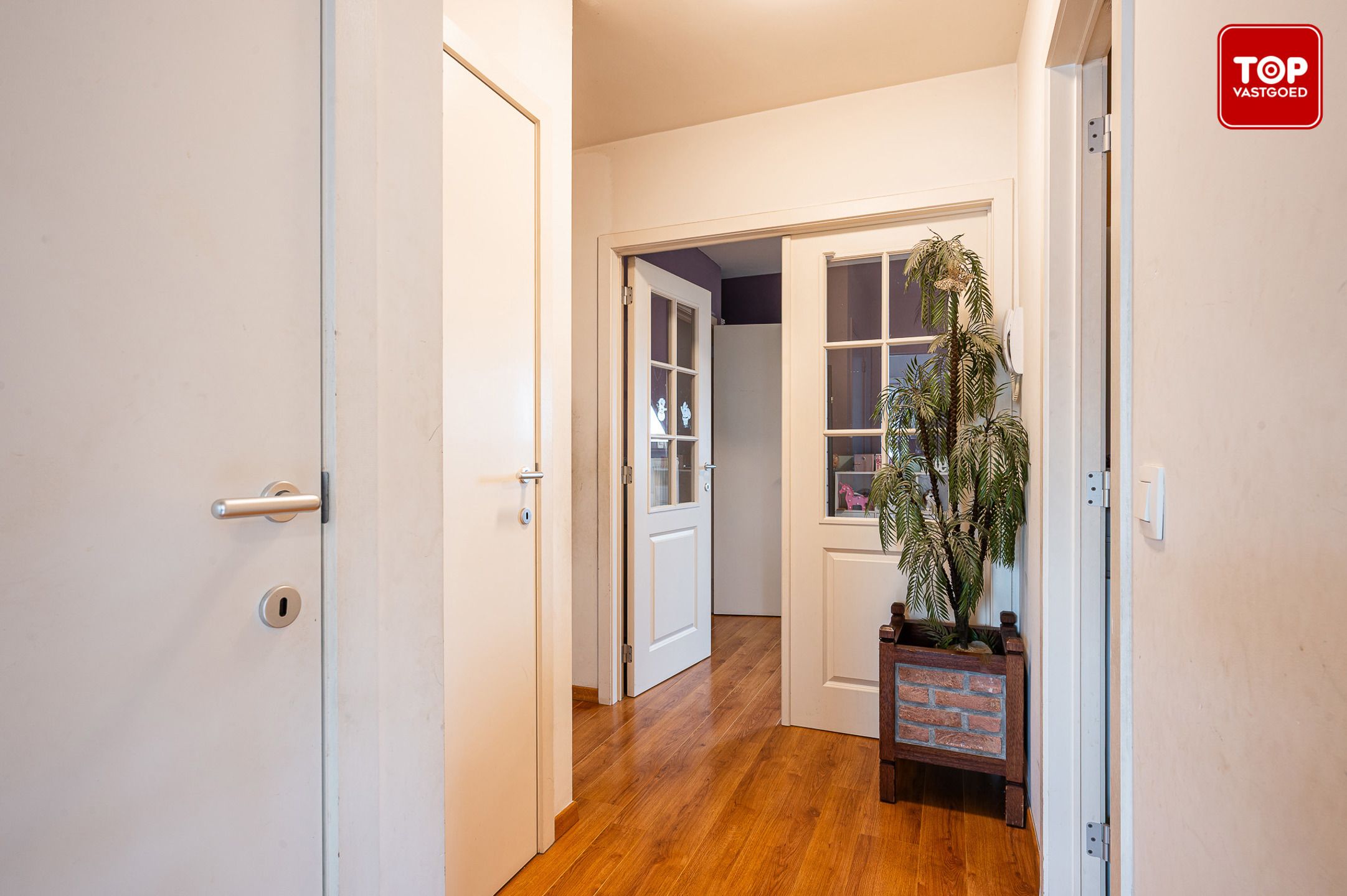 Ruime en lichtrijke woning met 4 slaapkamers in een rustige wijk foto 8