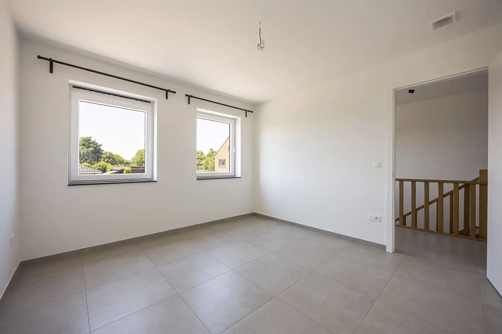 Recente nieuwbouwwoning met grote, zonnige tuin  foto 14