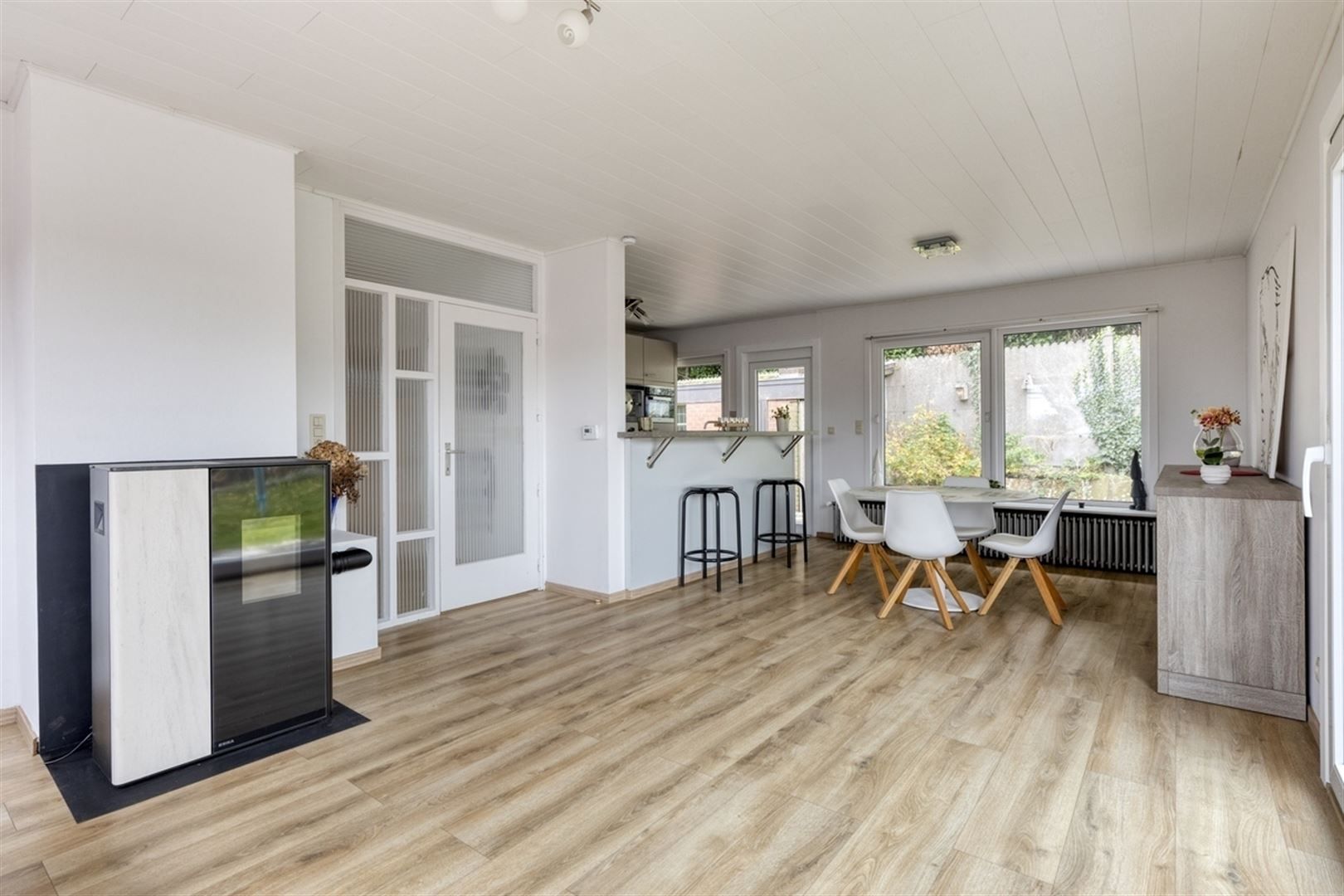 Rustig gelegen woning met prachtig vergezicht. foto 9