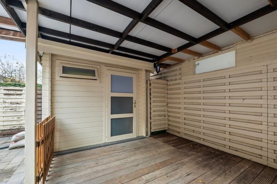 ENERGIEZUINIGE GEZINSWONING MET GARAGE VLAKBIJ HET CENTRUM VAN SINT-TRUIDEN foto 16