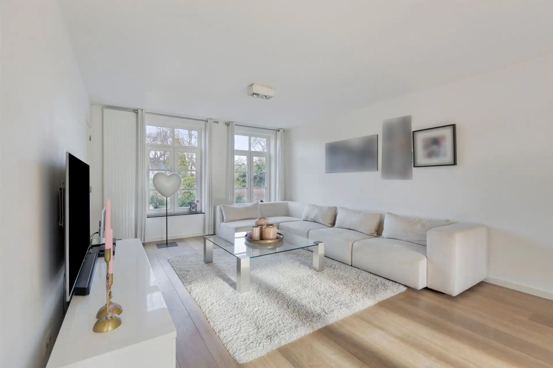 Instapklare woning op 10a in rustige en gegeerde ligging te Maasmechelen! foto 5