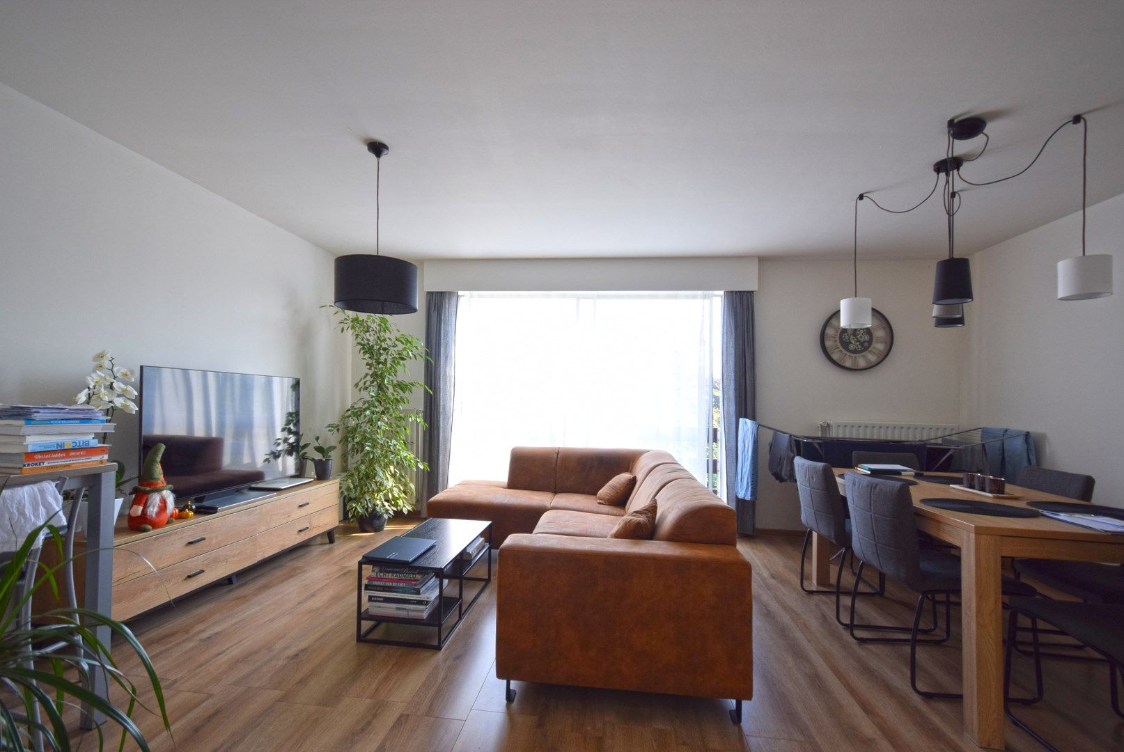 RECENT GERENOVEERD APPARTEMENT NAIJ CENTRUM ROESELARE foto 3