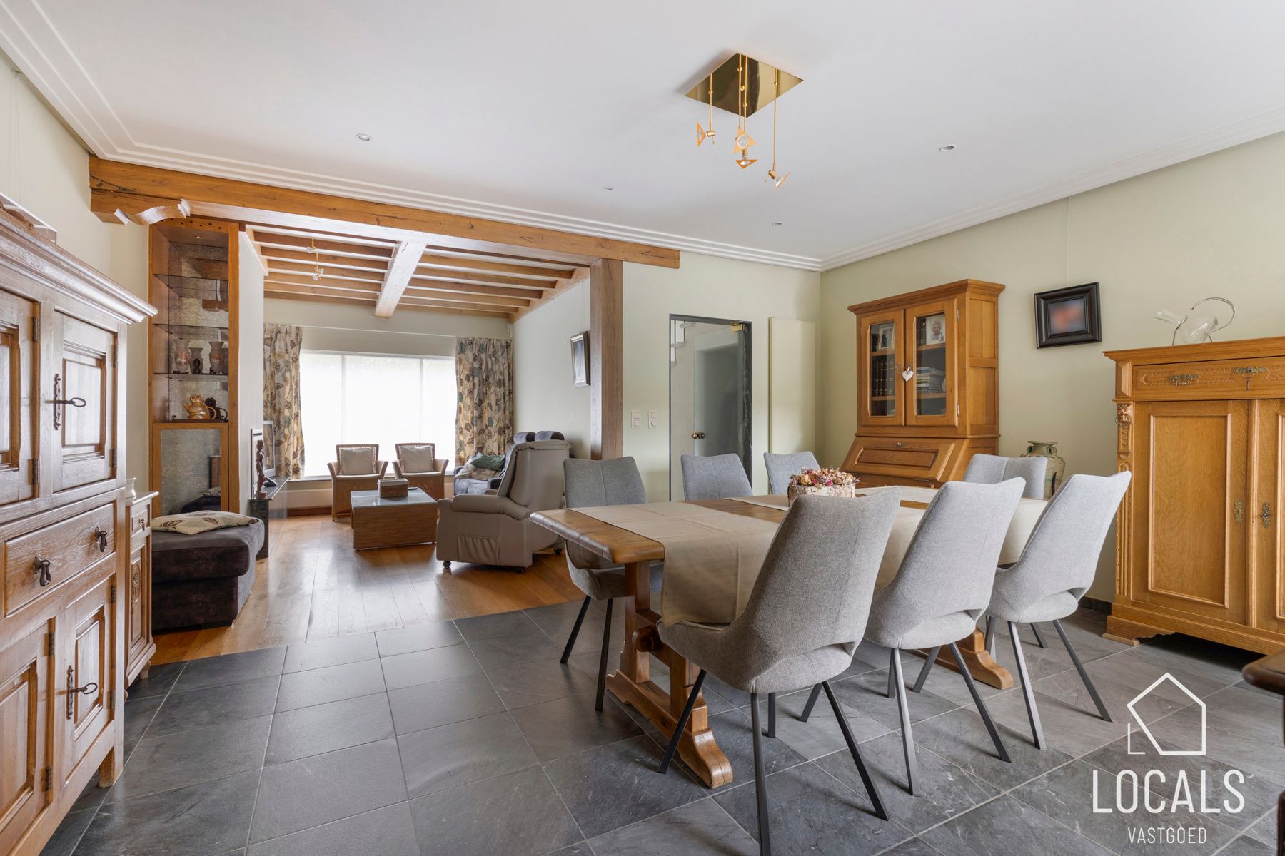 Instapklare woning met 3 slaapkamers + zolder, tuin, garage foto 3