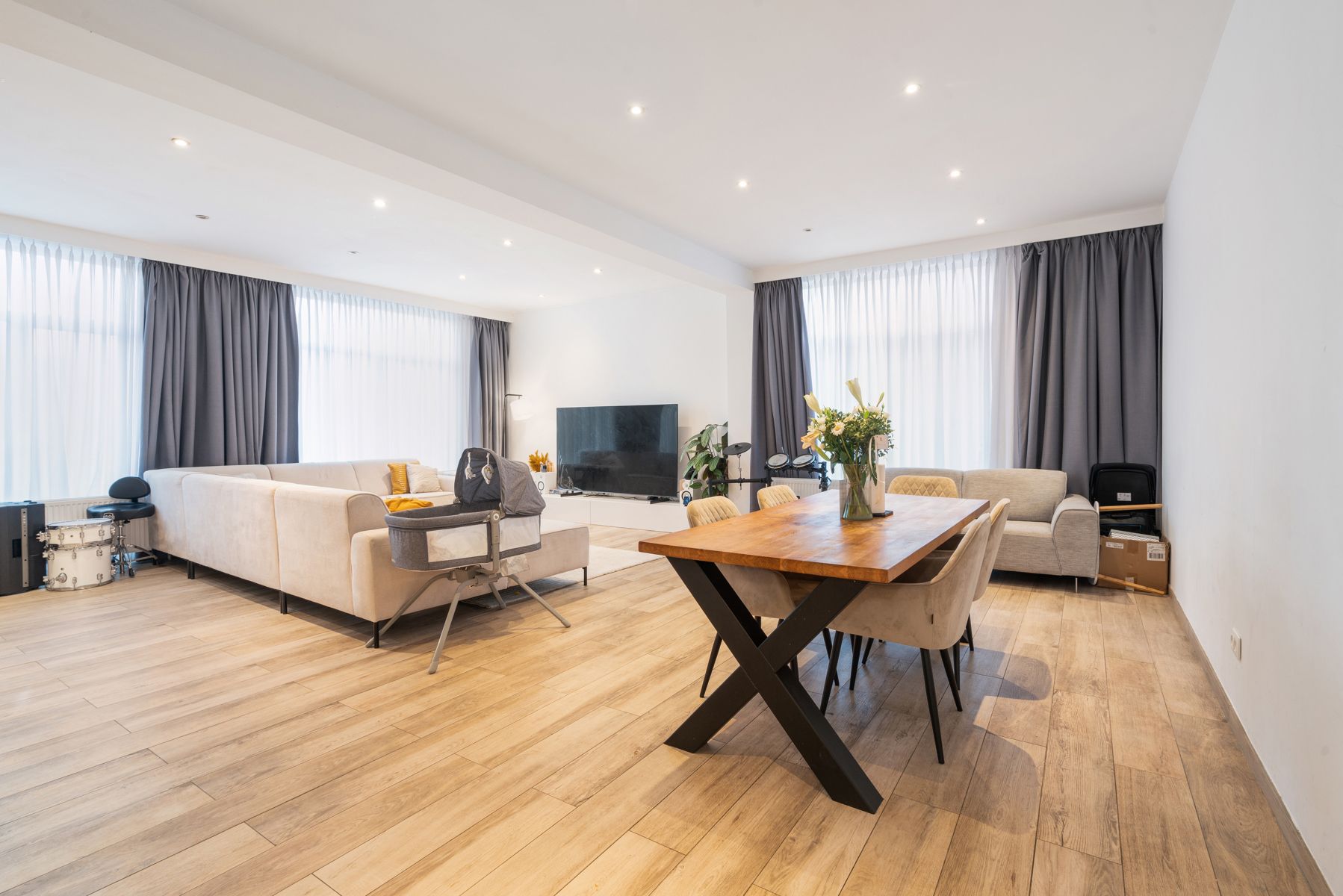 Uniek appartement van 221 m² met kantoorruimte van 196 m² foto 18