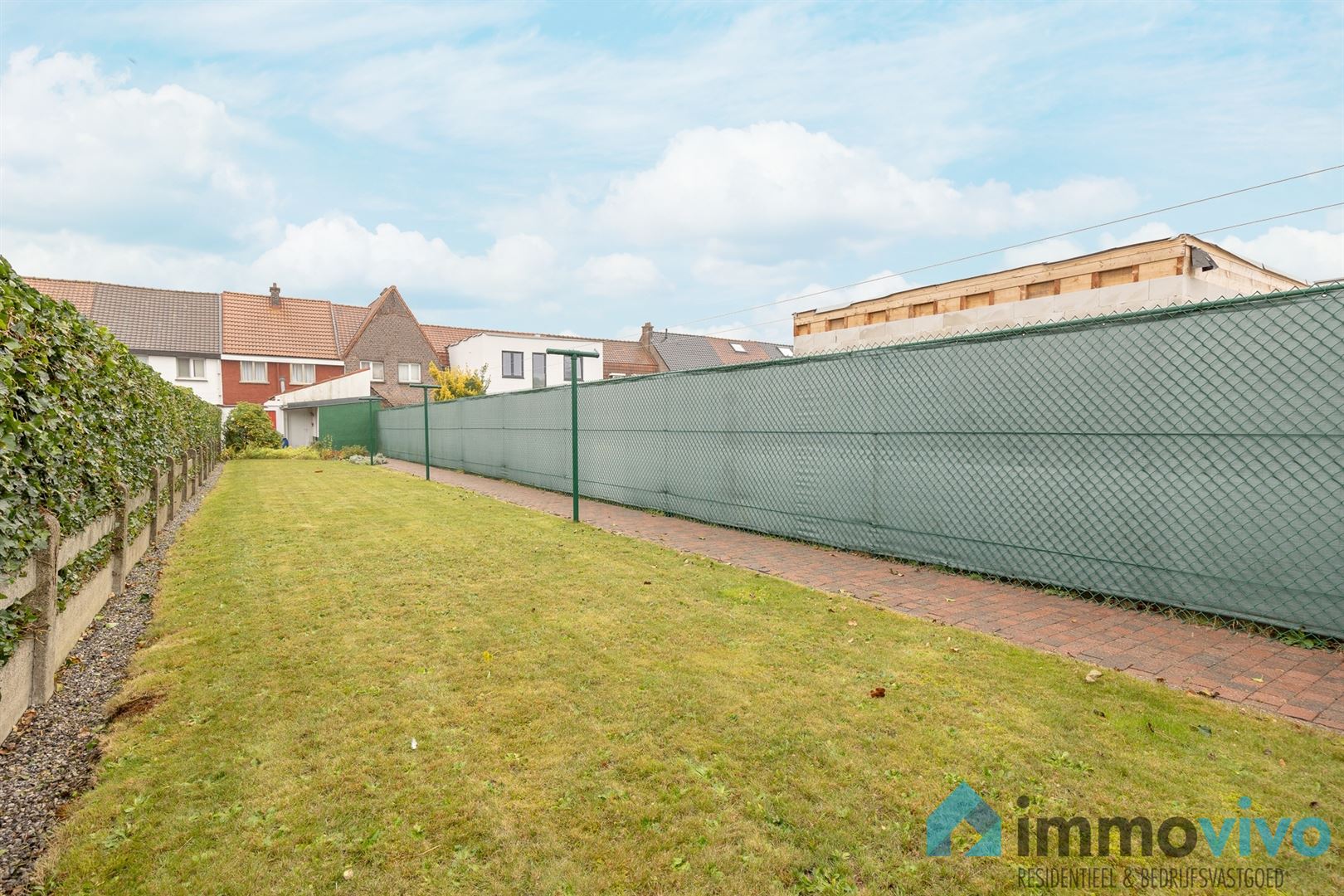 Te renoveren woning met 2/3 slaapkamers en grote tuin. foto 17