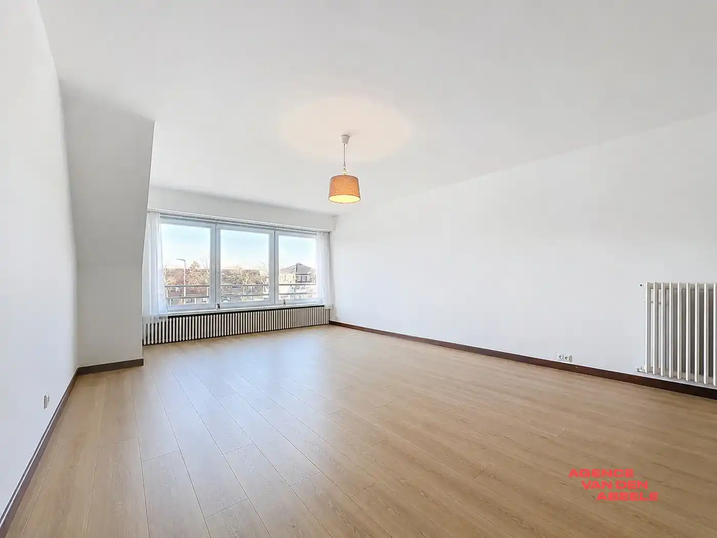 Instapklaar appartement met 2 slaapkamers en terras  foto 2