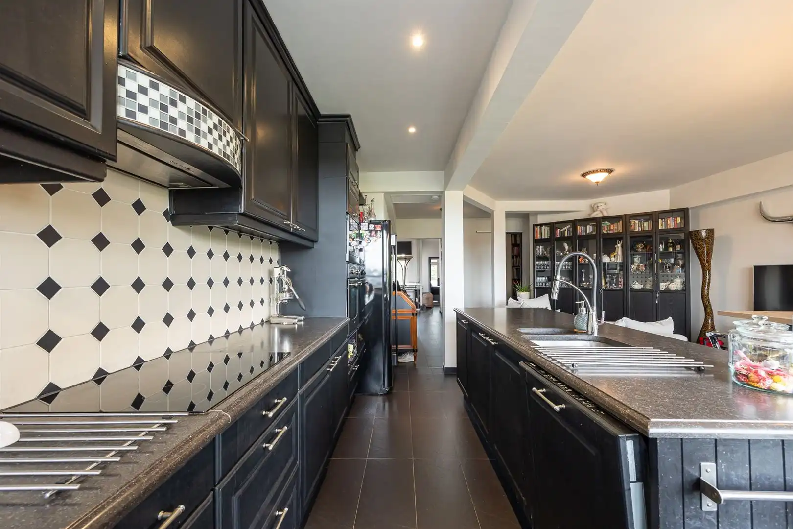 Appartement met zicht over de Leien en het KMSKA foto 8