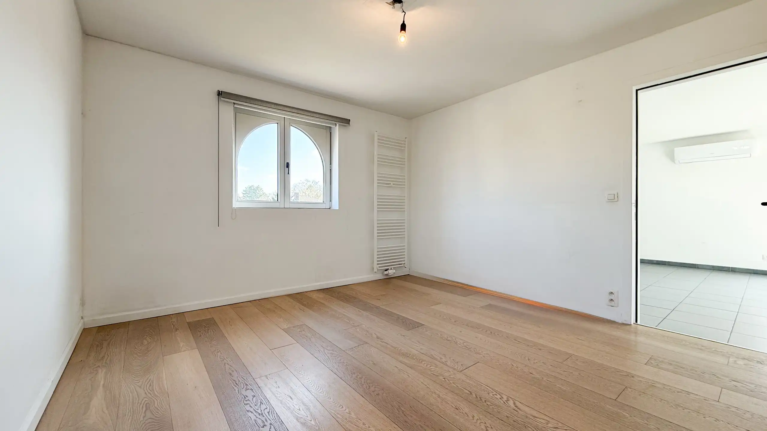 Charmant appartement met aparte ingang + terras te Houthalen foto 12