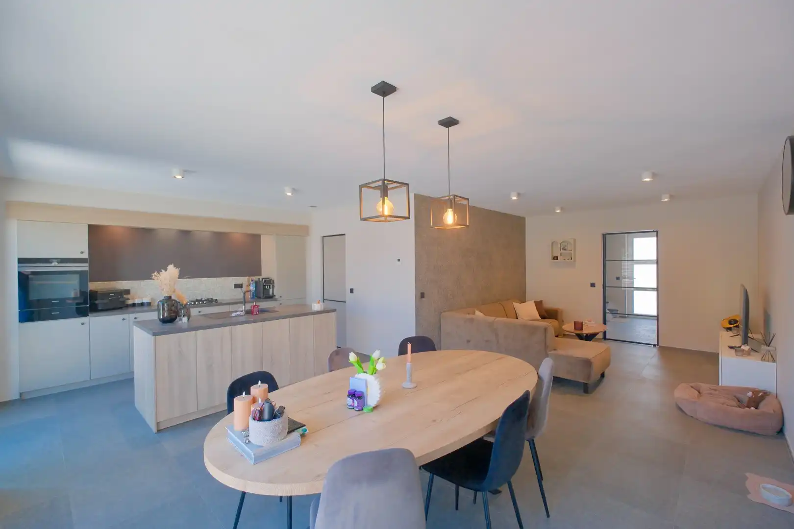 Lichtervelde - Prachtige recente woning met 3 slpks, garage en tuin foto 6
