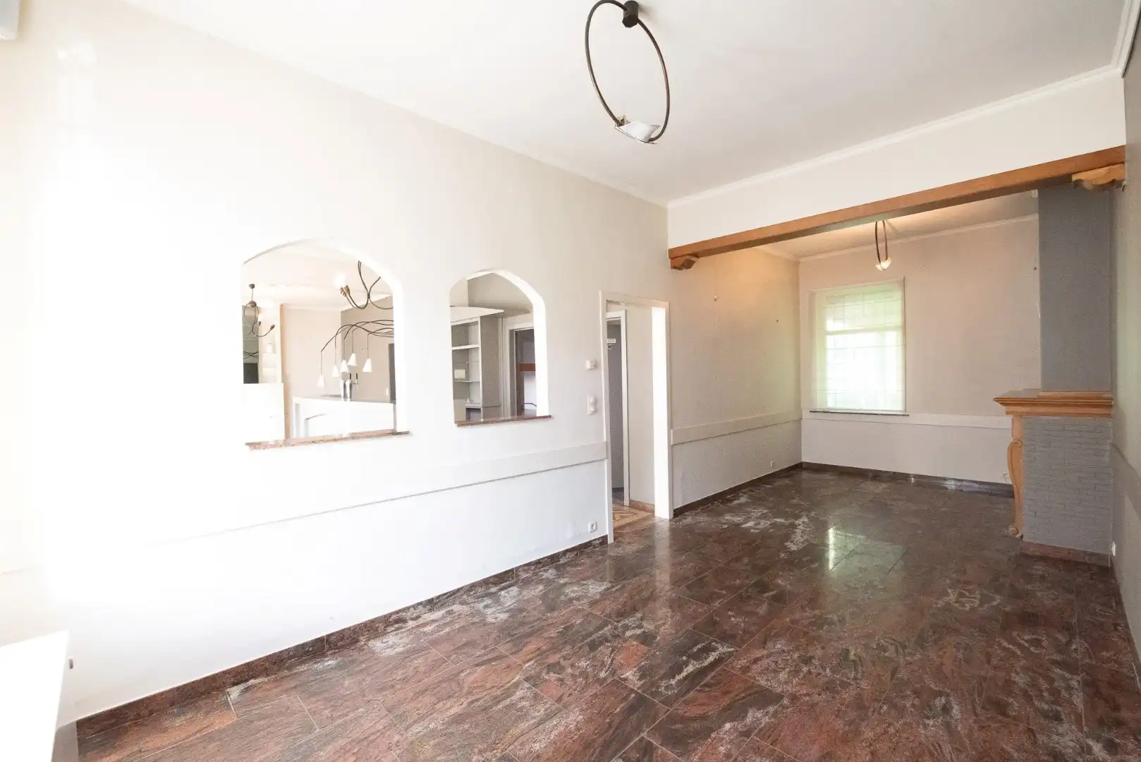Ruim handelspand met 2 woningen te koop centrum Lozer. Tal van mogelijkheden! foto 8